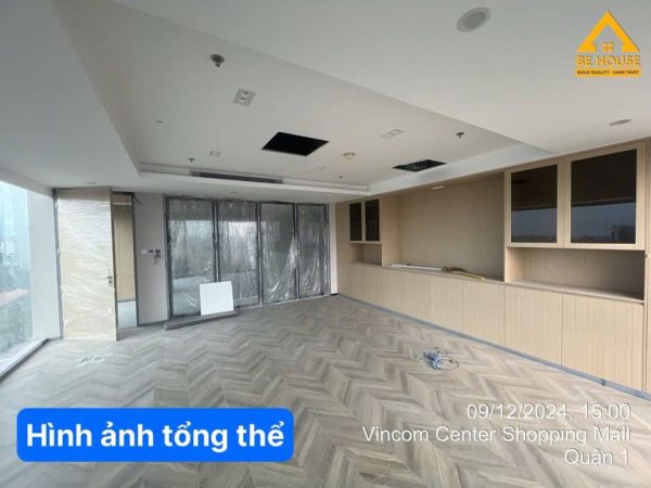 Nghiệm thu hoàn thiện nội thất văn phòng, sàn gỗ xương cá