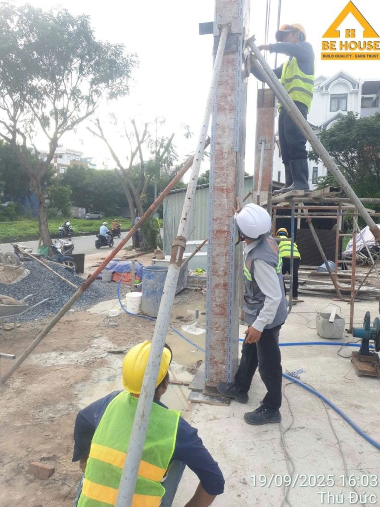 Thi công móng cọc khoan nhồi nhà phố